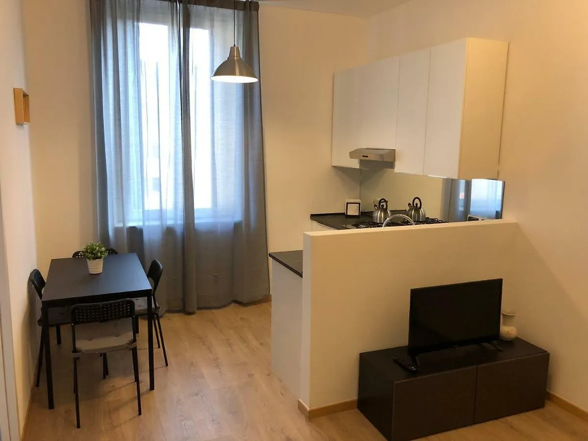 Apartment Casa Matteo Hotel Milan Italy